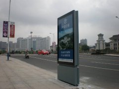 ���D����